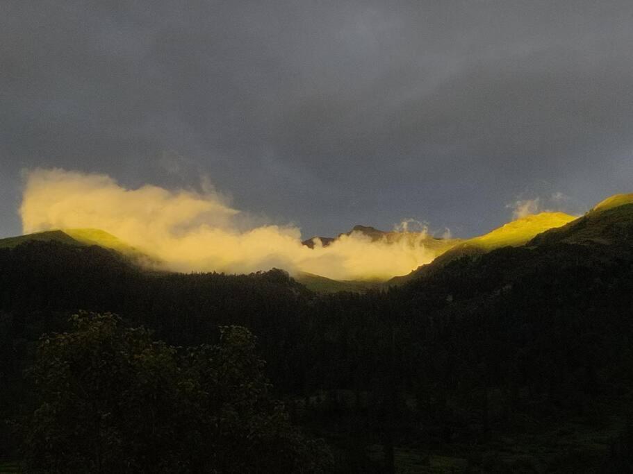 Gharsa - Your Mountain Home Manāli Екстериор снимка